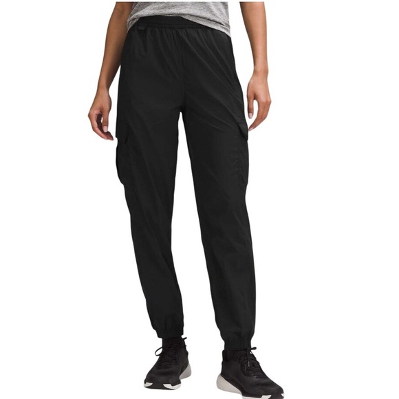 Lululemon Lightweight Cargo Mid-Rise Hiking Pant Black Women's Size - Picture 12 of 12